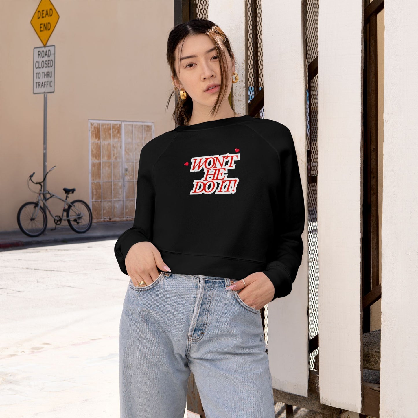 DEAFIANT Won’t He Do It! – Praise & Power Women's Cropped Fleece Pullover